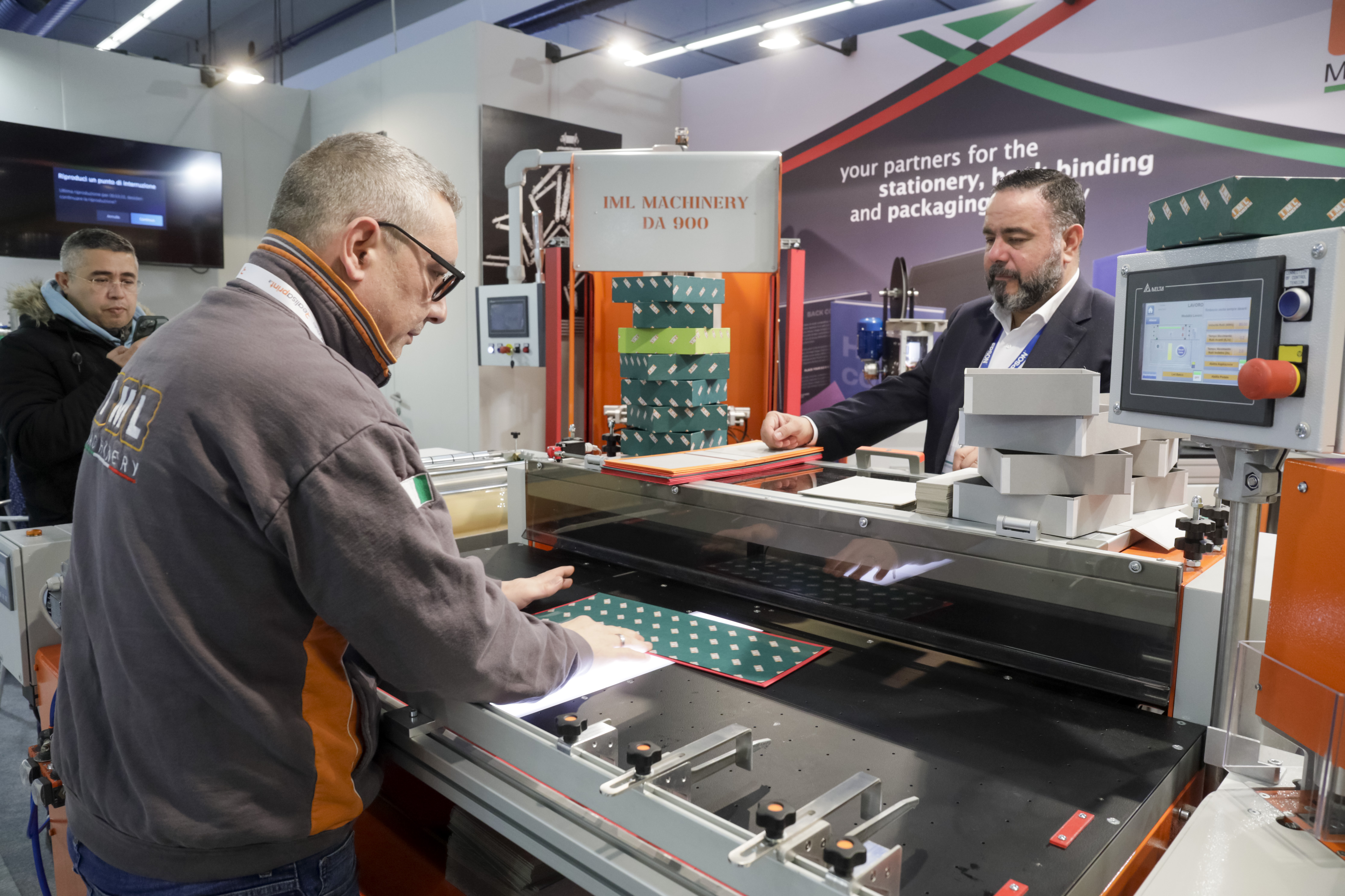 Fogli bianchi stampabili per tatuaggi temporanei o decorazione ceramica e candele - Creativamente Plotter